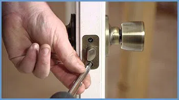 State Locksmith Services San Diego, CA 619-824-3439 - 6-lock-change